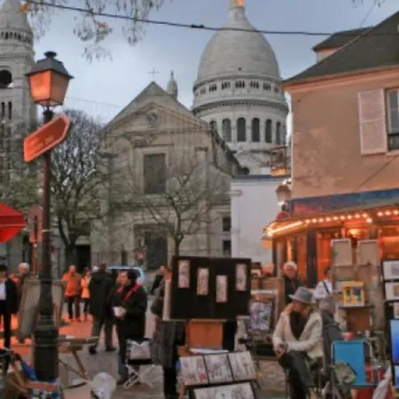 Sacré Cœur Arev Sur Les Pas D Emily In Appartamento