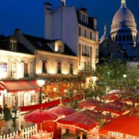 Sacré Cœur Arev Sur Les Pas D Emily In